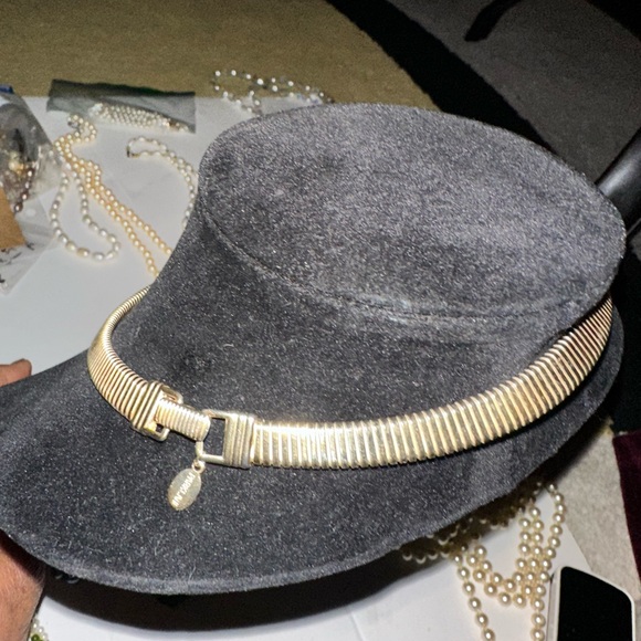 Parklane Necklace - Picture 2 of 5